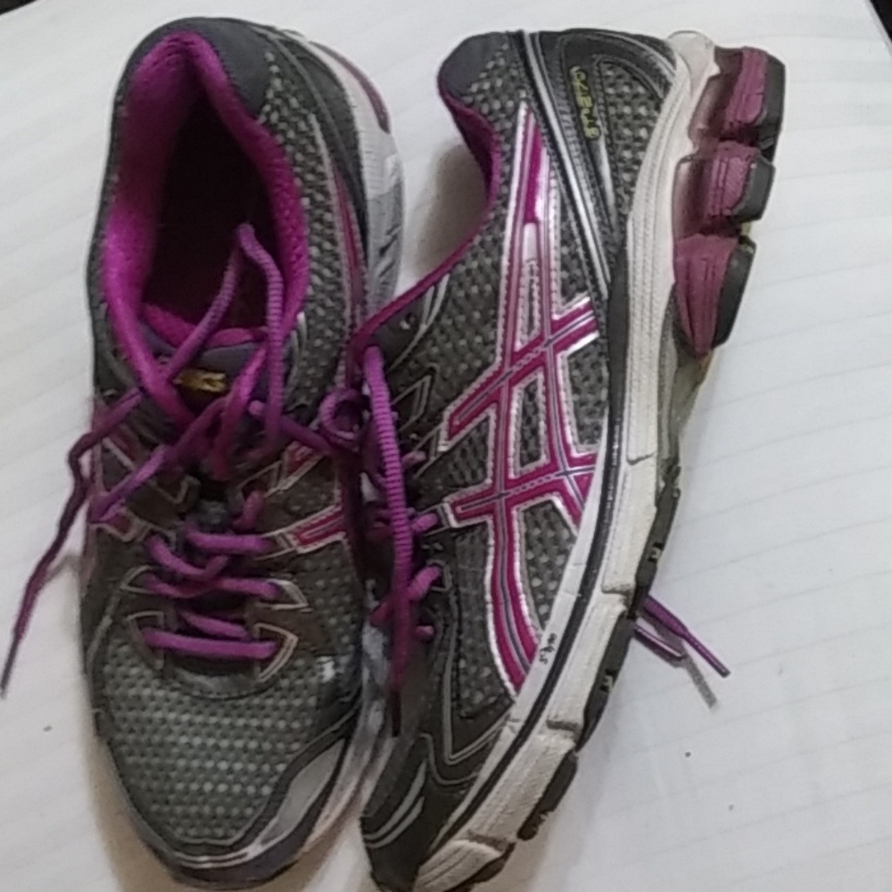 Women's Aasics Shoes